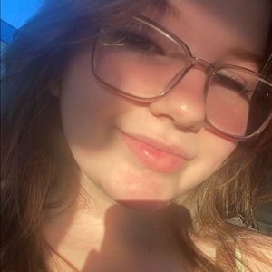 Meet your Posher, Trinity